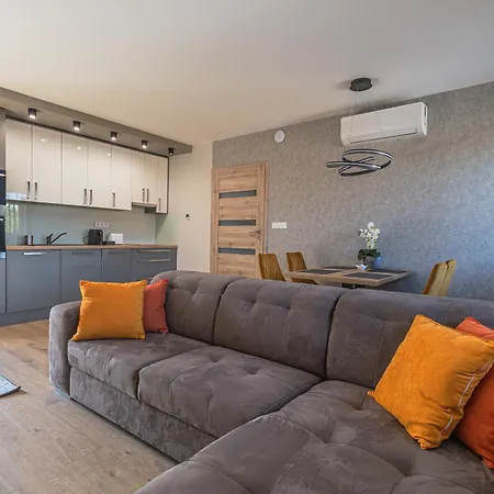 Melomi 1 Apartment